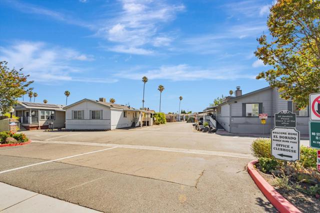600 E Weddell Drive, Sunnyvale CA: https://media.crmls.org/mediaz/42418bf8-4dda-48ac-975b-1df4f4669b87.jpg