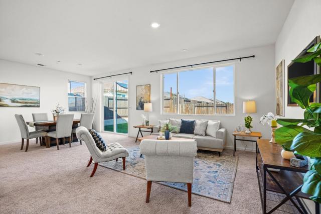 8189 Scrimshaw Way, Sacramento CA: https://media.crmls.org/mediaz/4241d8df-2448-4930-960b-17eb059185c8.jpg