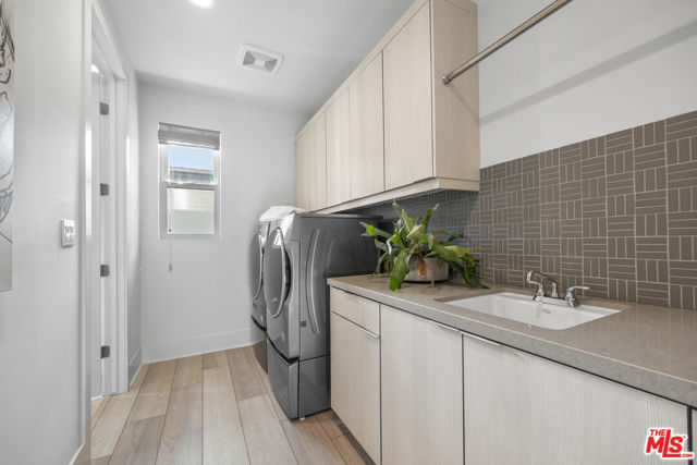 20378 W Marlow Lane, Porter Ranch CA: https://media.crmls.org/mediaz/42432f99-26d9-421b-8a7e-955fe5d8a26d.jpg