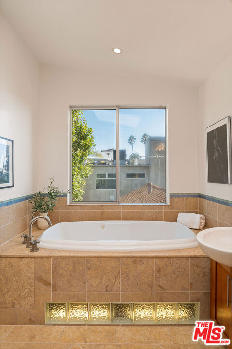 MLS #25589709 image #35