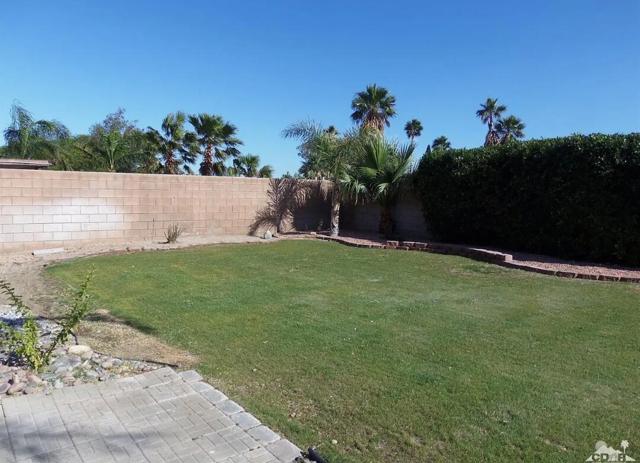 703 Ventana, Palm Springs CA: https://media.crmls.org/mediaz/4245379d-c539-4a15-9c84-b270f4b34753.jpg