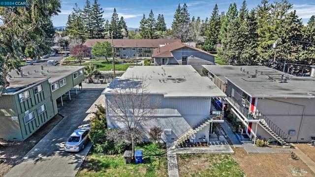 Image 13 of 29 For 1469 Marclair Dr
