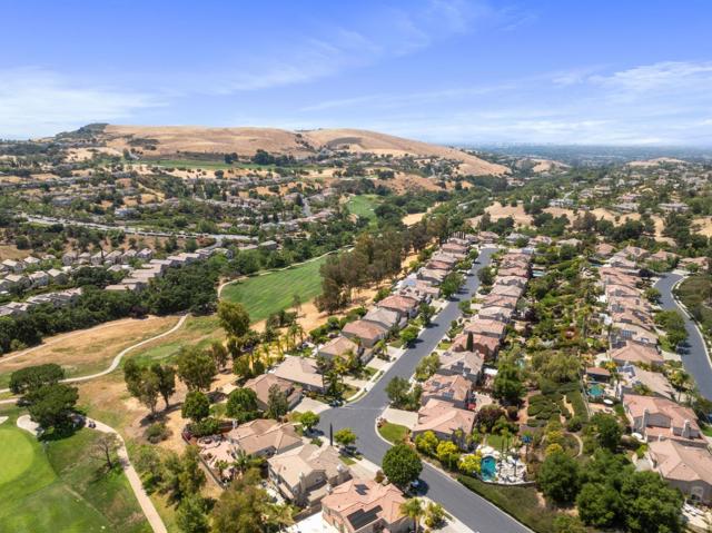 5292 Apennines Circle, San Jose CA: https://media.crmls.org/mediaz/4245846d-4909-40d0-a8ee-7f04679c555e.jpg