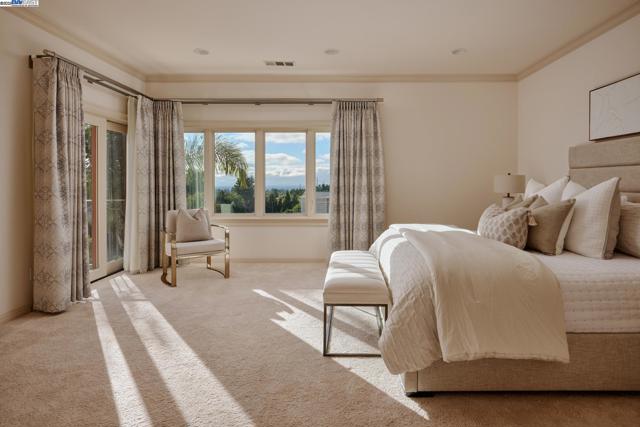 44506 Vista Grande Court, Fremont CA: https://media.crmls.org/mediaz/4245920f-e084-4a81-b9a4-f807c714ae09.jpg