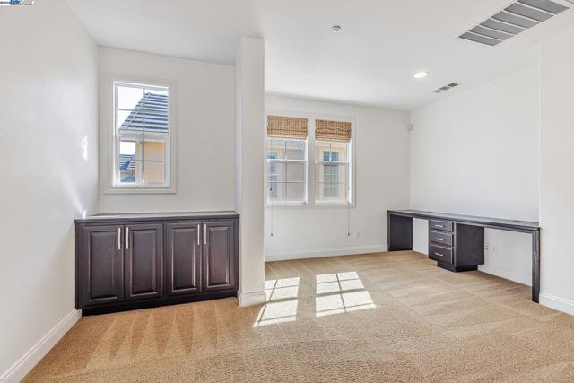3579 Rimini Ln, Dublin CA: https://media.crmls.org/mediaz/4245c334-146b-4261-ae9f-5cffca1b63e0.jpg
