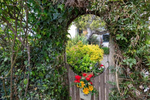 0 Ocean Avenue 1 NE Santa Rita, Carmel CA: https://media.crmls.org/mediaz/424637d0-f58b-4b0f-925d-99d350dd5eb4.jpg