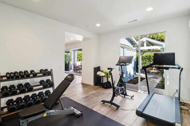 Detail Gallery Image 22 of 33 For 665 Sea Ridge Ct, Encinitas,  CA 92024 - 4 Beds | 3/1 Baths