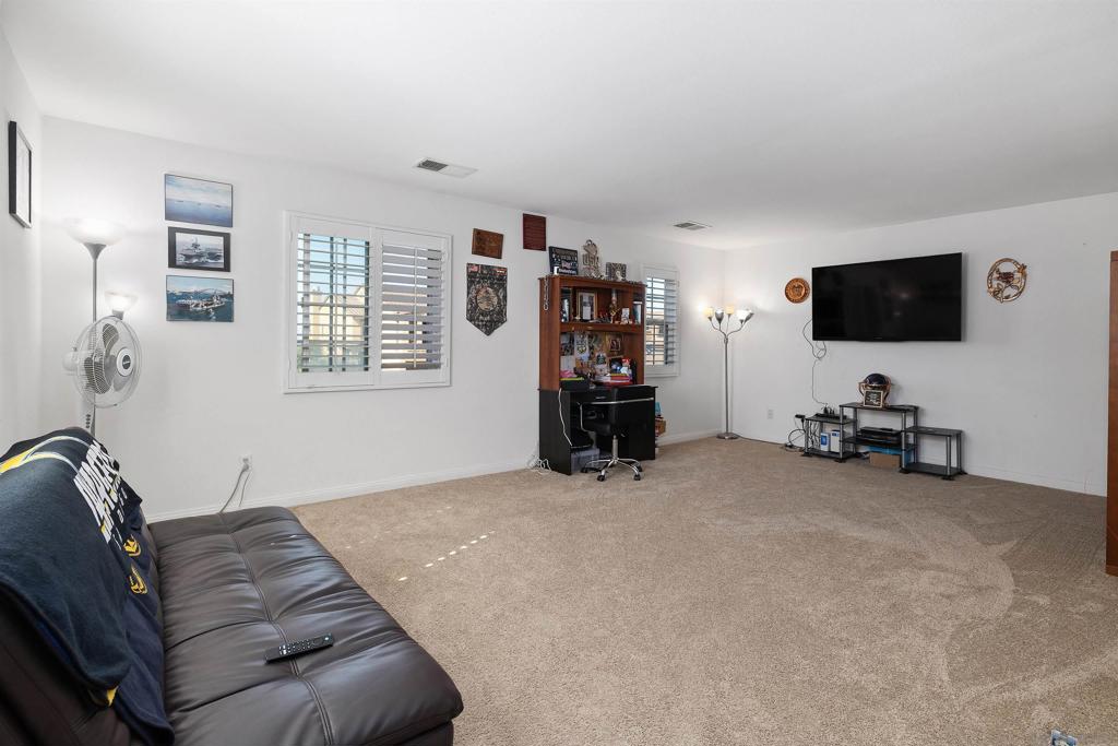 MLS #250042858SD image #23