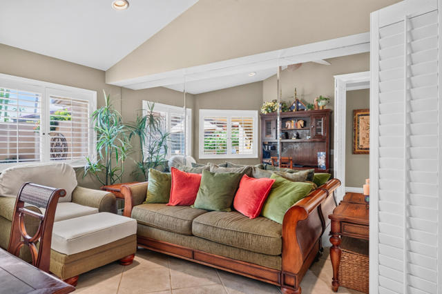 76184 Sweet Pea Way, Palm Desert, CA 92211