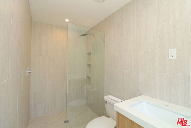 Image 29 of 44 For 70725 Ironwood Drive