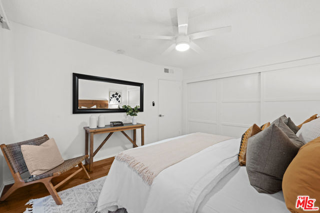 11670 W Sunset Boulevard, Los Angeles CA: https://media.crmls.org/mediaz/4248d1f5-971c-4e9a-bd82-ba68712820db.jpg