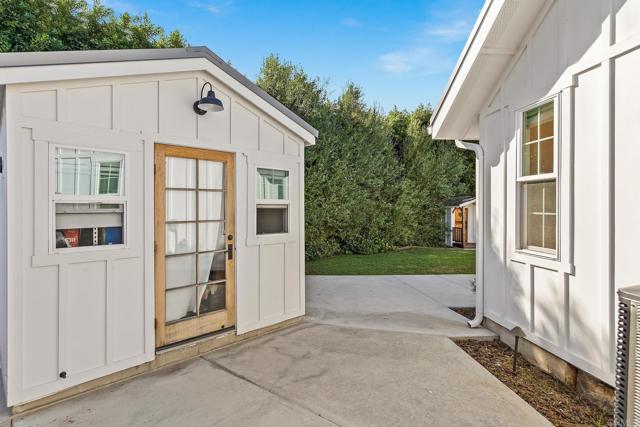 2103 Loquat Place, Oceanside CA: https://media.crmls.org/mediaz/424981a2-d110-447f-8ca2-047d8fe946fe.jpg