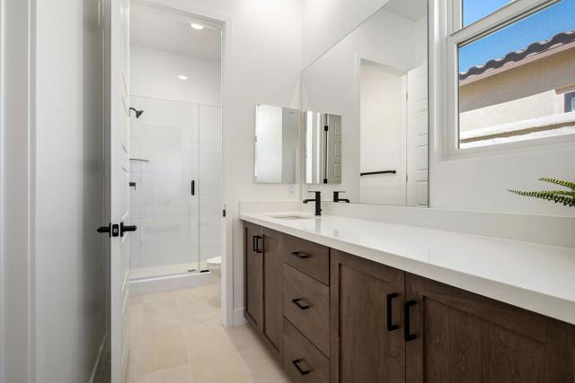 57540 Cherrywood Place, La Quinta CA: https://media.crmls.org/mediaz/424a2dfb-da6d-48e1-b62f-9edc048a63db.jpg
