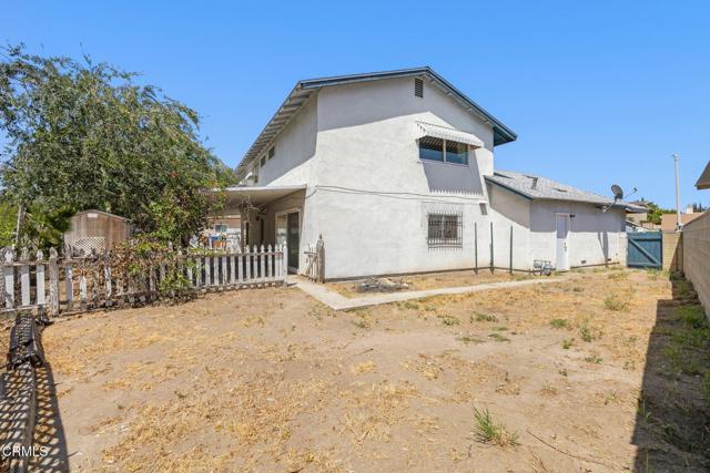 2575 Gayle Place, Simi Valley CA: https://media.crmls.org/mediaz/424ba285-00ec-458b-8317-27fbccbe32db.jpg