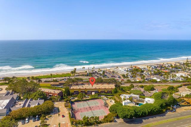 1562 Camino Del Mar, Del Mar CA: https://media.crmls.org/mediaz/424d51b9-43a3-4a23-a559-7f919479050e.jpg