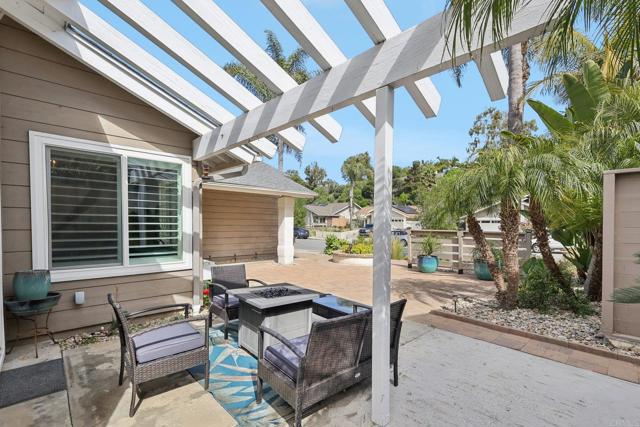 Detail Gallery Image 2 of 51 For 1767 Woodbine Pl, Oceanside,  CA 92054 - 3 Beds | 2 Baths