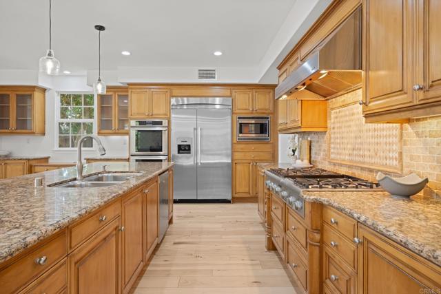 3219 Corte Paloma, Carlsbad CA: https://media.crmls.org/mediaz/424e75fc-5504-4e0f-8ad8-9e8f8a6f78c2.jpg