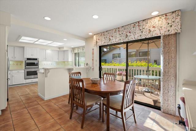 1360 Trinity Drive, Menlo Park CA: https://media.crmls.org/mediaz/424f2bbc-a1b8-44f9-972d-f7dea992d17c.jpg