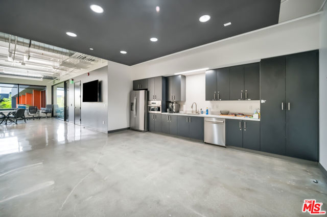  Commercial for Sale in El Segundo, California