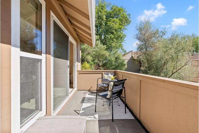 Image 10 of 27 For 2462 Bayshore Road 6