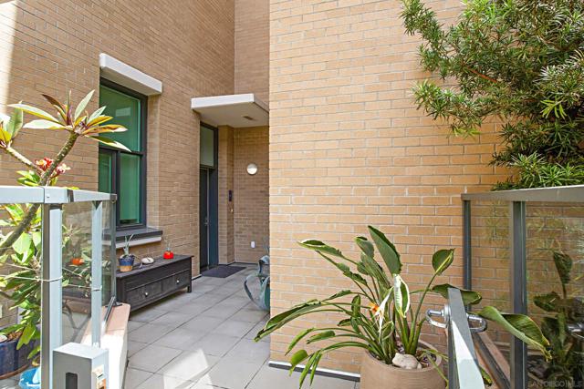 325 7Th Ave, San Diego, California 92101, 2 Bedrooms Bedrooms, ,2 BathroomsBathrooms,Condominium,For Sale,7Th Ave,250016957SD