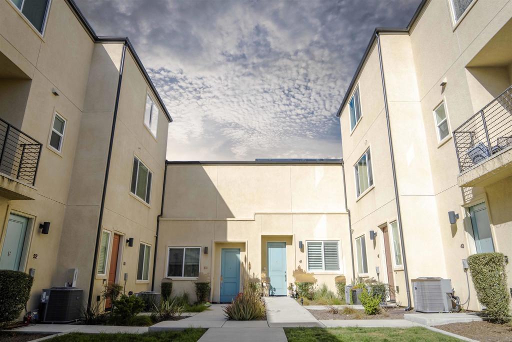 5216 Beachfront Cove St #Unit 41