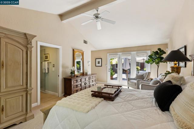 3081 Walnut Blvd, Walnut Creek CA: https://media.crmls.org/mediaz/42517495-6b73-4d40-84ea-a38e138f36a3.jpg