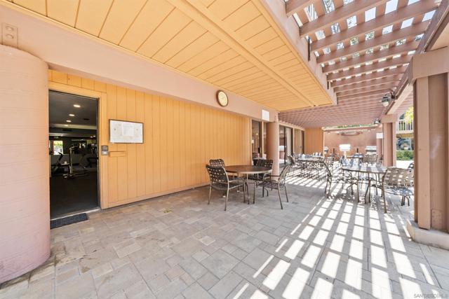 5910 Rancho Mission Rd, San Diego CA: https://media.crmls.org/mediaz/425381d5-41c8-40ae-b36b-2d5616e7adba.jpg