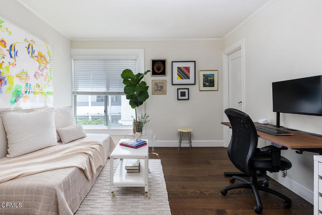 190 Arroyo Terrace, Pasadena CA: https://media.crmls.org/mediaz/4253d743-ddc7-475d-a5e7-602597f3b8d7.jpg