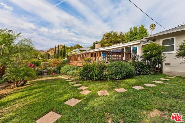 2541 Park Oak Drive, Los Angeles CA: https://media.crmls.org/mediaz/4254da4c-2ad8-4a05-bf8c-317d8b34cae4.jpg