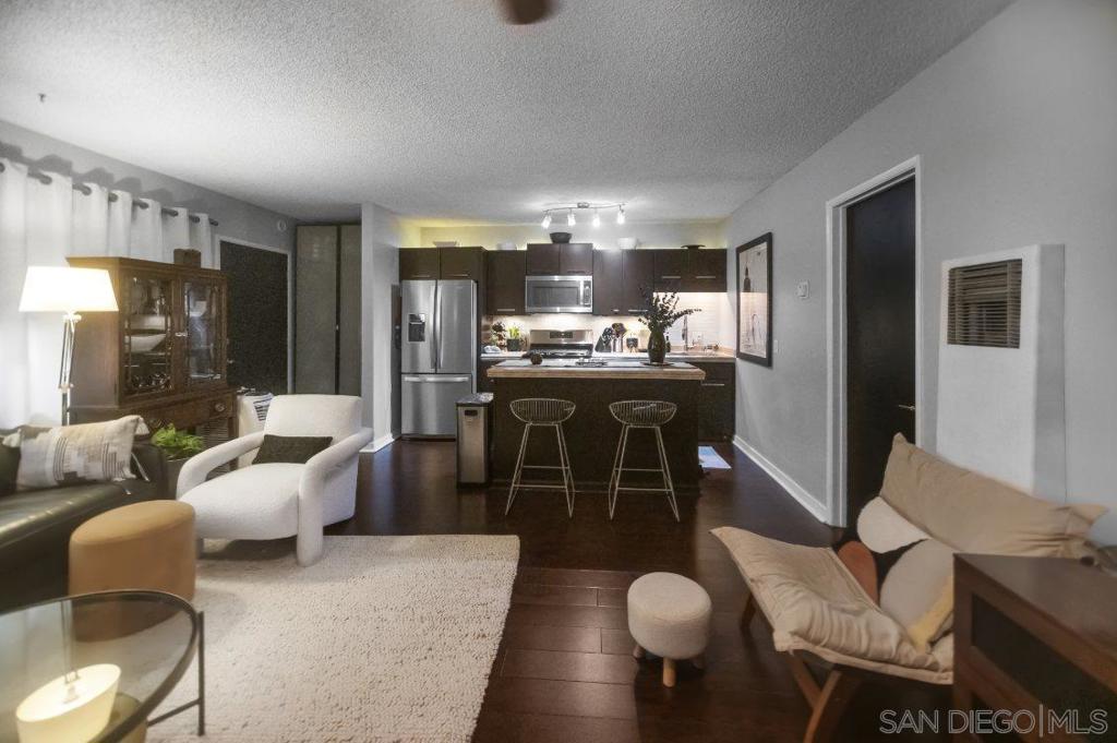 720 W Lewis Street #6