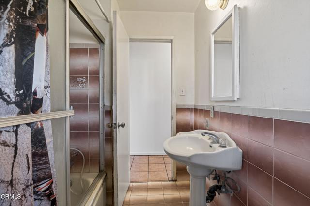 Detail Gallery Image 9 of 20 For 236 E Poplar St, Oxnard,  CA 93033 - 3 Beds | 2 Baths