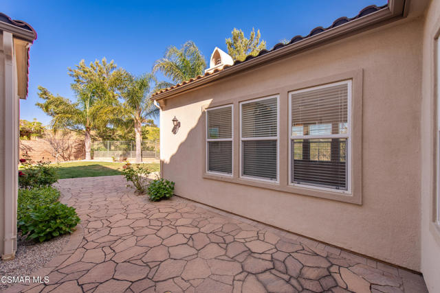 13290 Red Bird Court, Moorpark CA: https://media.crmls.org/mediaz/42564e89-8ff4-4548-b4cb-e62f016b4452.jpg