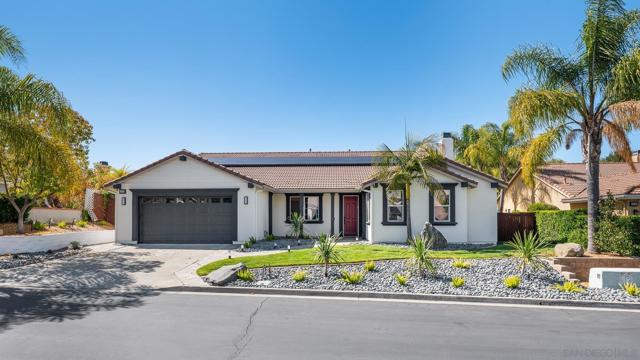 10528 Pinion Trl, Escondido CA: https://media.crmls.org/mediaz/425808a6-e675-41ba-8021-ee869aeacc3c.jpg