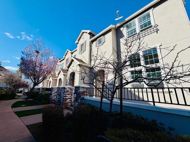562 Montego Terrace, Sunnyvale CA: https://media.crmls.org/mediaz/42580dc0-1539-467b-90f0-089409c068e4.jpg