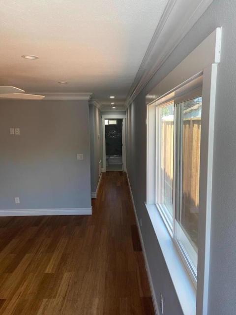 1133 Jervis Avenue, East Palo Alto CA: https://media.crmls.org/mediaz/4258dc3c-d7b1-41f7-829d-b0c230951263.jpg