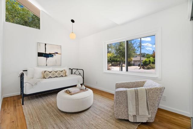 201 Yerba Buena Avenue, Los Altos CA: https://media.crmls.org/mediaz/42591469-978b-4a9e-814f-6e3a1cce9045.jpg