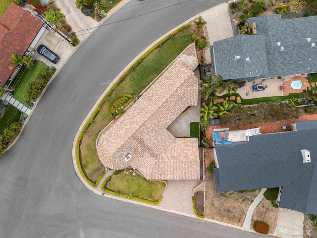 5602 Ladybird Lane, La Jolla CA: https://media.crmls.org/mediaz/4259f46d-a093-4397-b3ff-eb483b3c62db.jpg