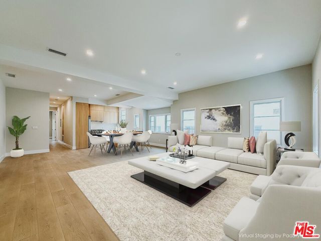 150 N Arnaz Drive, Beverly Hills CA: https://media.crmls.org/mediaz/425a9dee-f070-4bff-b02b-e9fdfd165df9.jpg