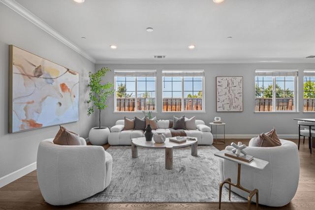 34104 Spur Way, Fremont CA: https://media.crmls.org/mediaz/425b2380-1c8c-4270-a047-763c3da59727.jpg