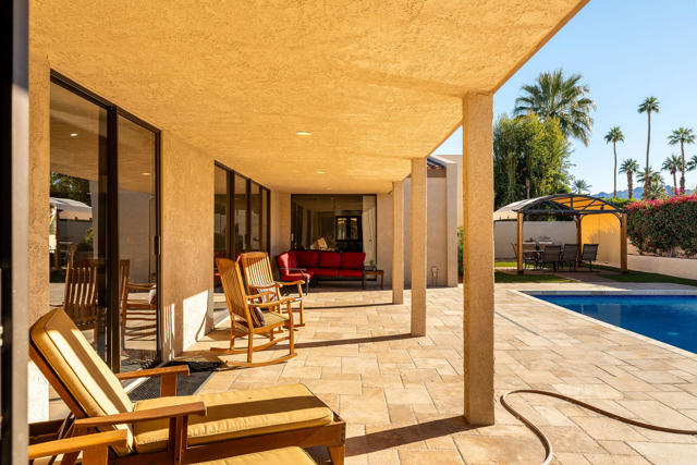 72815 Somera Road, Palm Desert CA: https://media.crmls.org/mediaz/425b4275-ce32-4b8d-bcbc-82ee6778bdae.jpg