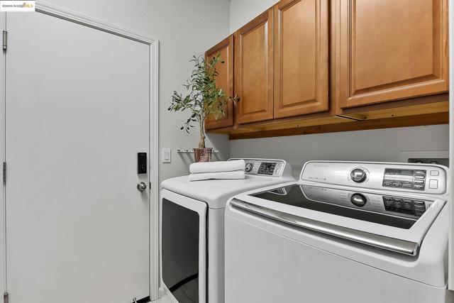 3680 Mallard Ct, Antioch CA: https://media.crmls.org/mediaz/425b46a9-238b-4008-9c35-6db0ccf0176d.jpg