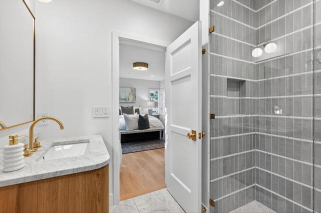 729 Chiltern Road, Hillsborough CA: https://media.crmls.org/mediaz/425bbfc9-bc2f-45d4-a8e8-41a43a1dca24.jpg