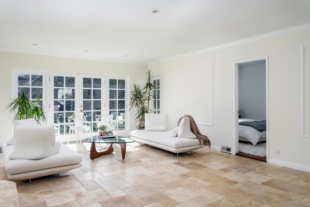 1211 Virginia Way, La Jolla CA: https://media.crmls.org/mediaz/425be628-231c-4e33-8a18-4da9807e3a87.jpg