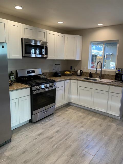 127 Warner Street, Oceanside CA: https://media.crmls.org/mediaz/425ca9b0-89be-4be9-a0f7-6b4bd375f23e.jpg
