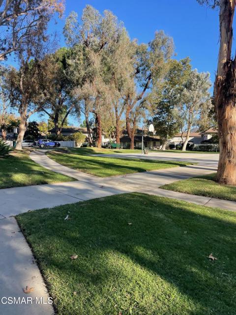 1223 Landsburn Circle, Westlake Village CA: https://media.crmls.org/mediaz/425cdf70-7833-4bab-a771-990eebb44593.jpg