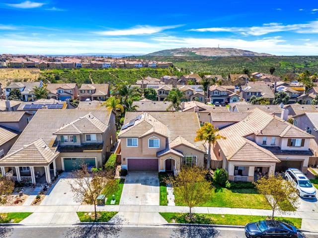 1396 Carneros Valley Street, Chula Vista CA: https://media.crmls.org/mediaz/425da164-7abf-4d2e-82b7-e7a33429826b.jpg