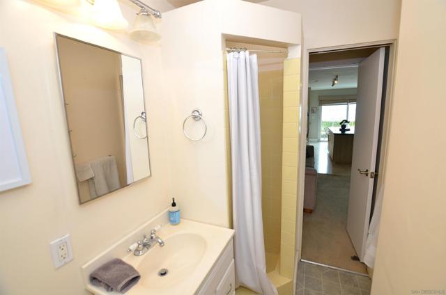 Image 7 of 16 For 1602 Pomona Ave