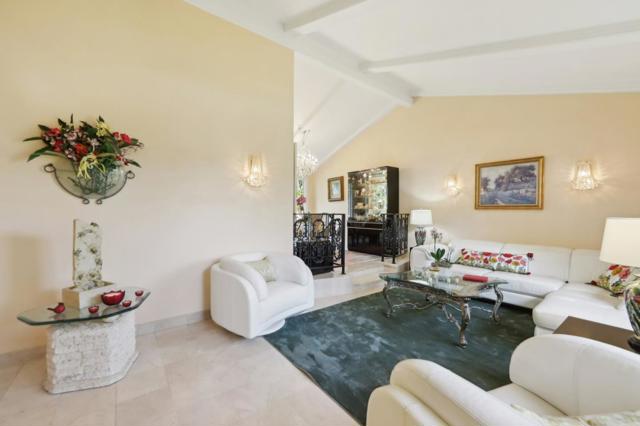 5459 Entrada Cedros, San Jose CA: https://media.crmls.org/mediaz/42600477-6e2e-459d-97ee-1ca8b12bee08.jpg