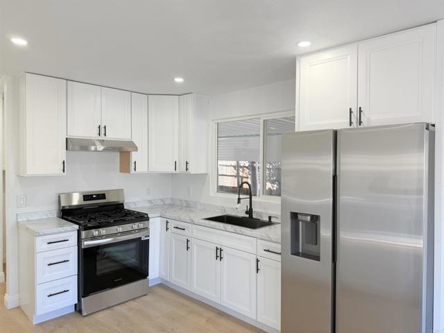 Detail Gallery Image 13 of 21 For 8968 Winter Gardens Blvd #4,  Lakeside,  CA 92040 - 3 Beds | 2 Baths